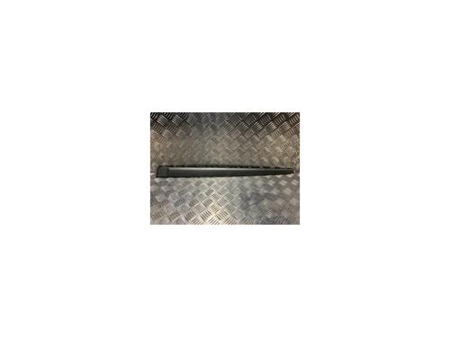 Używane Listwa drzwi RENAULT LAGUNA II (BG0/1_) 1.9 dCi (BG1A, BG1V) (130 hp) 23233314