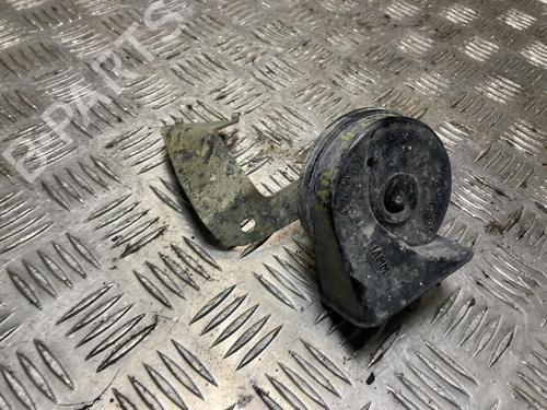 horn-nissan-primastar-van-x83-2002-34194812 main image