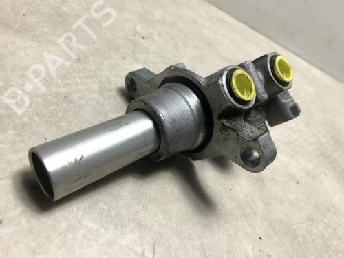 Used Brake master cylinder PEUGEOT EXPERT Van (V_) 2.0 BlueHDi 150 (150 hp) 20614199