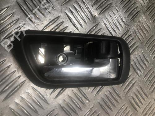 Used Rear right interior door handle TOYOTA COROLLA Verso (ZER_, ZZE12_, R1_) 2.2 D-4D (AUR10_, AUR10R) (136 hp) 31201635