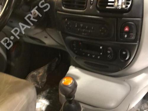 Right front steering knuckle RENAULT SCÉNIC I MPV (JA0/1_, FA0_) 1.9 dCi RX4 | BP31201112M26 