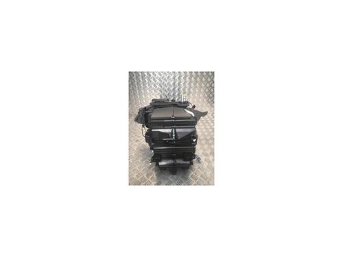 Chaufagebak PEUGEOT 208 II (UB_, UP_, UW_, UJ_) 1.2 PureTech 100 (101 hp) 25748221