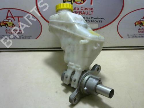Used Brake master cylinder FIAT GRANDE PUNTO (199_) 1.3 D Multijet (75 hp) 13276846