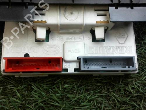 Monitor / Wyświetlacz RENAULT SCÉNIC I MPV (JA0/1_, FA0_) 1.9 dCi (JA05, JA1F) | BP13292009C48 