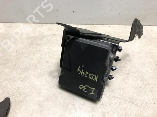 Used ABS pump HYUNDAI i30 (FD) 1.6 CRDi (116 hp) 23034960