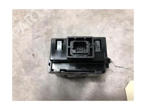 Switch RENAULT LAGUNA III (BT0/1) 2.0 dCi (BT01, BT08, BT09, BT0E, BT0K, BT12, BT1C, BT1D,... | BP20621417I30 