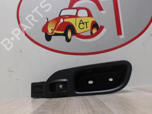 Used Right rear window switch FIAT TIPO Hatchback (356_, 357_) 1.3 D (356HXH1A) (95 hp) 28333909