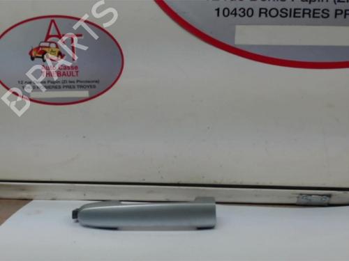 Used Front right exterior door handle TOYOTA RAV 4 II (_A2_) 2.0 4WD (ACA21, ACA20) (150 hp) 13263647