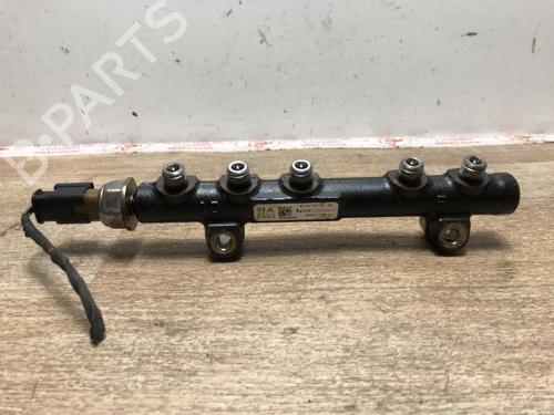 Used Injection rail FORD FIESTA VII (HJ, HF) 1.5 TDCi (86 hp) 23068499