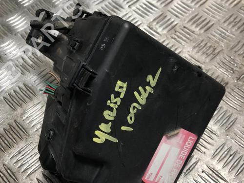 Used Fuse box TOYOTA YARIS (_P9_) 1.4 D-4D (NLP90_, NLP90R) (90 hp) 31201758