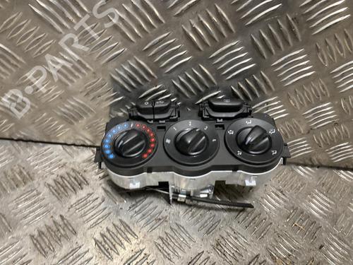 Used Climate control OPEL CORSA E (X15) 1.4 (08, 68) (90 hp) 31021690
