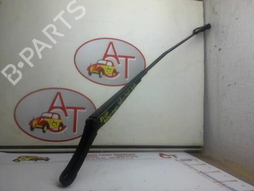 Used Front windshield wiper arm VW GOLF PLUS V (5M1, 521) 1.9 TDI (105 hp) 27476096