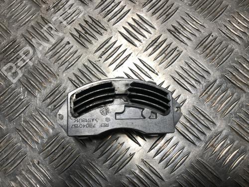 Varmeblæsermodstand BMW 3 Touring (E91) 320 d (150 hp) 31186465