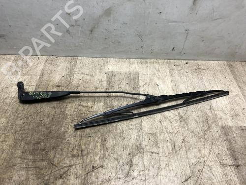 Used Front windshield wiper arm RENAULT RAPID Box Body/MPV (F40_, G40_) 1.9 D (F40P, F40N, F40E) (64 hp) 20235624
