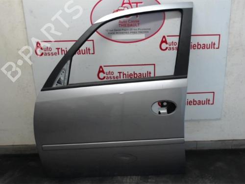 Used Left front door OPEL MERIVA A MPV (X03) 1.3 CDTI (E75) (69 hp) 13266607