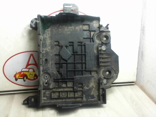 Used Support RENAULT CLIO III (BR0/1, CR0/1) 1.5 dCi (75 hp) 13132958