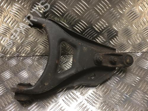 Used Left front suspension arm RENAULT CLIO I (B/C57_, 5/357_) 1.2 (5/357Y, 5/357K) (58 hp) 21220987