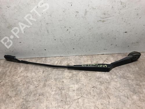 Used Front windshield wiper arm FORD FOCUS III 1.6 TDCi (115 hp) 20484397