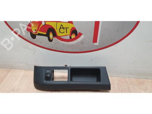 Used Switch NISSAN MICRA III (K12) 1.2 16V (65 hp) 13261704