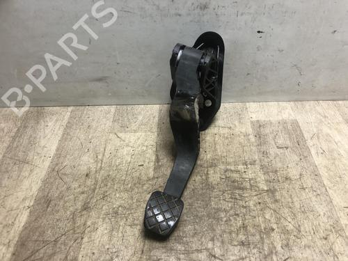 Used Clutch pedal VW POLO VI (AW1, BZ1, AE1) 1.0 TSI (95 hp) 20634009