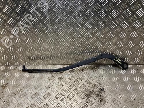 Used Front windshield wiper arm BMW 3 Touring (E91) 320 d (150 hp) 31186464