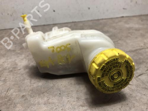 Used Brake master cylinder Brake master cylinder FIAT 500 C (312_) 1.0 Mild Hybrid (312.AYD1B) (69 hp) 23036256 23036256