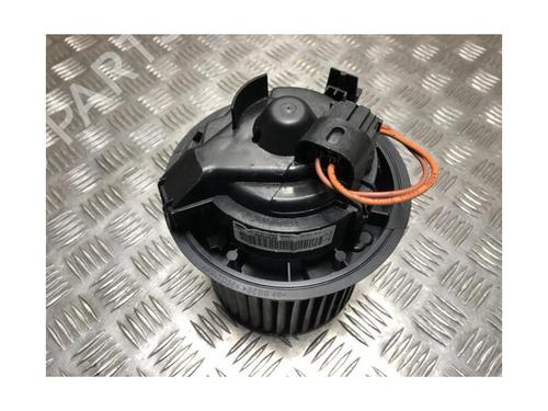 Heater blower motor DACIA SANDERO II TCe 90 (B8M1, B8MA, B8AC) | BP24491593M62 