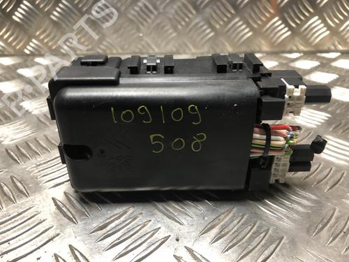 Fuse box PEUGEOT 508 SW I (8E_) 2.0 BlueHDi 180 | BP31199438E1 