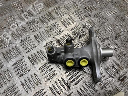 Used Brake master cylinder DACIA SANDERO II TCe 90 (B8M1, B8MA, B8AC) (90 hp) 31204629