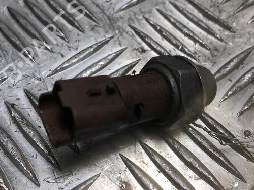 Used Electronic sensor PEUGEOT 208 II (UB_, UP_, UW_, UJ_) 1.2 PureTech 75 (75 hp) 31245636