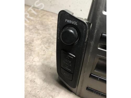 Radio TOYOTA YARIS (_P9_) 1.33 VVT-i (NSP90_, NSP90R) | BP20332132E6