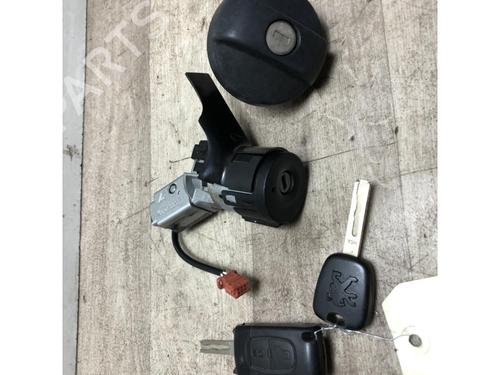 Used Ignition barrel RENAULT LAGUNA II Grandtour (KG0/1_) 1.9 dCi (KG05) (92 hp) 23871161