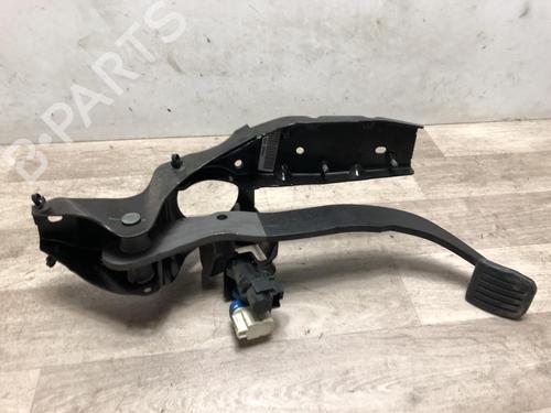 Used Clutch pedal FORD S-MAX (WA6) 2.0 TDCi (140 hp) 25020353
