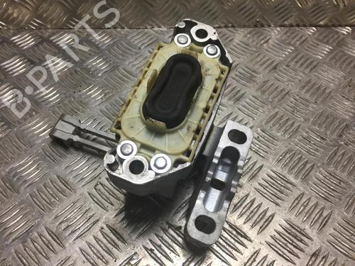 Used Engine mount SEAT ARONA (KJ7, KJP) 1.0 TSI (116 hp) 23098283