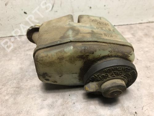 Used Brake master cylinder Brake master cylinder TOYOTA LAND CRUISER 90 (_J9_) 3.0 TD (KZJ90_, KZJ95_, KZJ90R, KZJ95R, KZJ90W, KZJ95W) (125 hp) 20620082 20620082