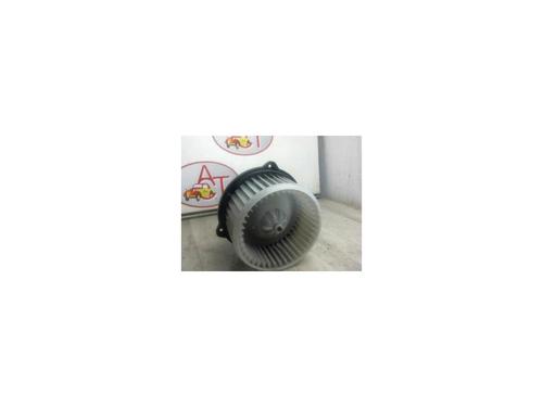 Varmeblæser TOYOTA AVENSIS (_T25_) 2.0 D-4D (ADT250_, ADT250R) (126 hp) 22925628