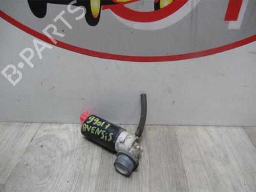 Pompe de lave-glace TOYOTA AVENSIS (_T25_) 2.2 D-4D (ADT251_, ADT251R) (150 hp) 13129962