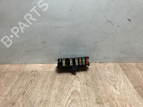 Zekeringkast CITROËN C4 I (LC_) 1.6 HDi (109 hp) 13267657