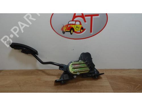 Used Pedal MITSUBISHI GRANDIS (NA_W) 2.0 DI-D (NA8W) (136 hp) 13275318
