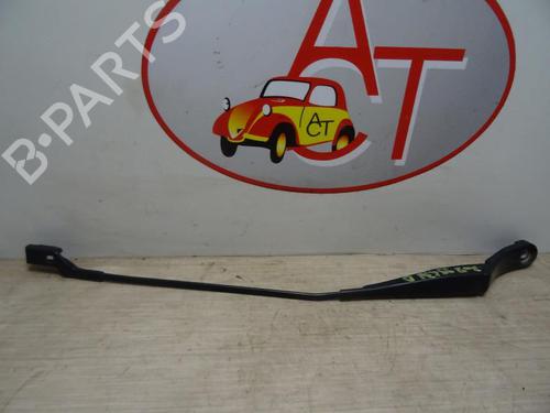 Used Front windshield wiper arm Front windshield wiper arm PEUGEOT 308 SW II (LC_, LJ_, LR_, LX_, L4_) 1.6 HDi / BlueHDi 115 (LCBHXM, LCBHXT) (115 hp) 13275966 13275966