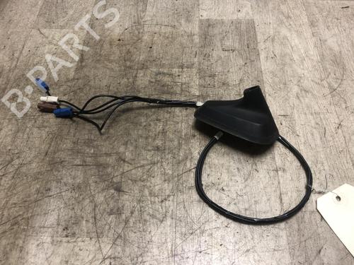 Used Antenna/Base RENAULT CLIO V (B7_) 1.3 TCe 130 (B7MF) (131 hp) 30785795