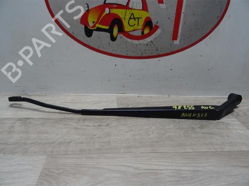 Front windshield wiper arm TOYOTA AVENSIS Estate (_T25_) 2.0 D-4D (CDT250_, CDT250R) | BP20632137C143 
