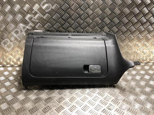 Used Glove box VW GOLF V (1K1) 1.9 TDI (105 hp) 31201828