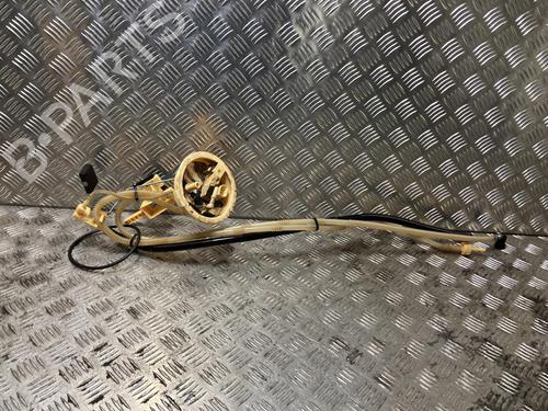 Used Fuel pump BMW 1 Coupe (E82) 118 d (143 hp) 31186203