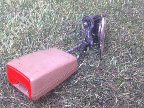 Used Seat buckle JAGUAR X-TYPE I (X400) 2.5 V6 All-wheel Drive (196 hp) 13133568