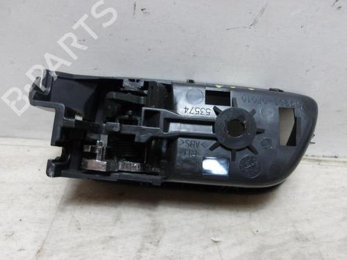 Used Rear right interior door handle TOYOTA COROLLA Verso (ZER_, ZZE12_, R1_) 2.0 D-4D (CUR10_, CUR10R) (116 hp) 12974091