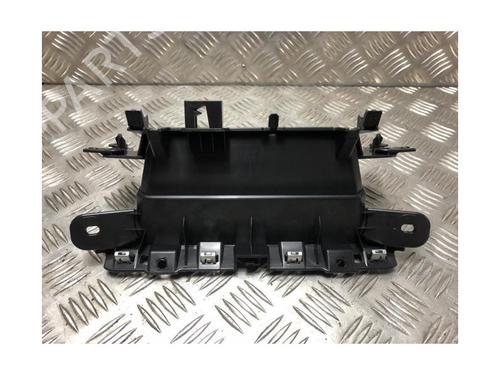 Kopholder/Genstandsholder PEUGEOT 208 II (UB_, UP_, UW_, UJ_) 1.2 PureTech 100 | BP30786024I37 