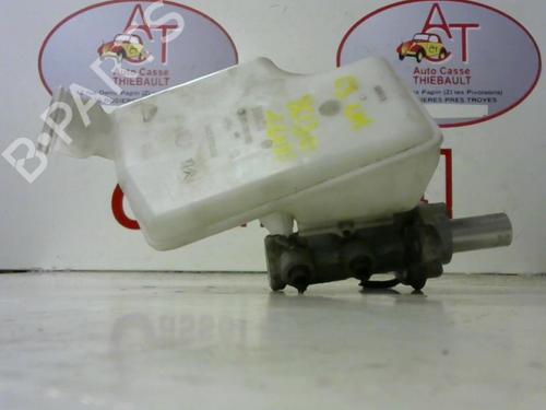 Used Brake master cylinder CITROËN C3 I (FC_, FN_) 1.4 HDi (68 hp) 31186952