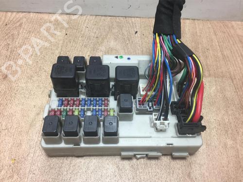 Used Fuse box NISSAN MURANO I (Z50) 3.5 4x4 (234 hp) 20619389