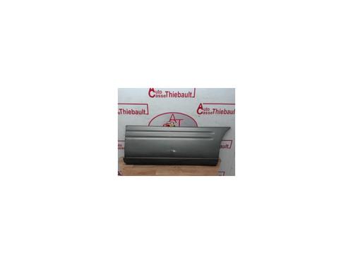 Used Door moulding trim HYUNDAI H-1 / STAREX Bus (A1) 2.5 TCi (99 hp) 15783841